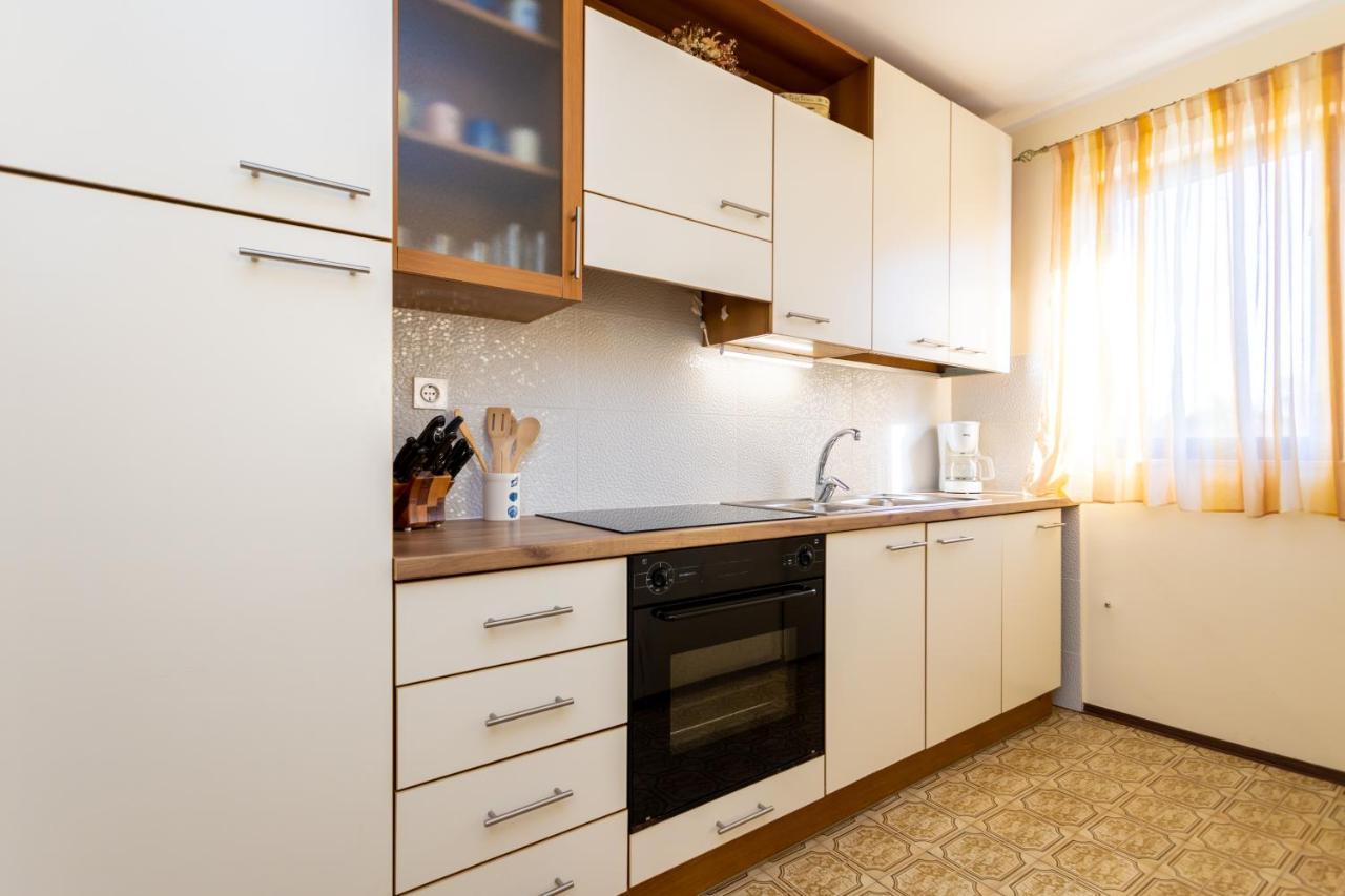 Apartman Doris Milohnici Buitenkant foto